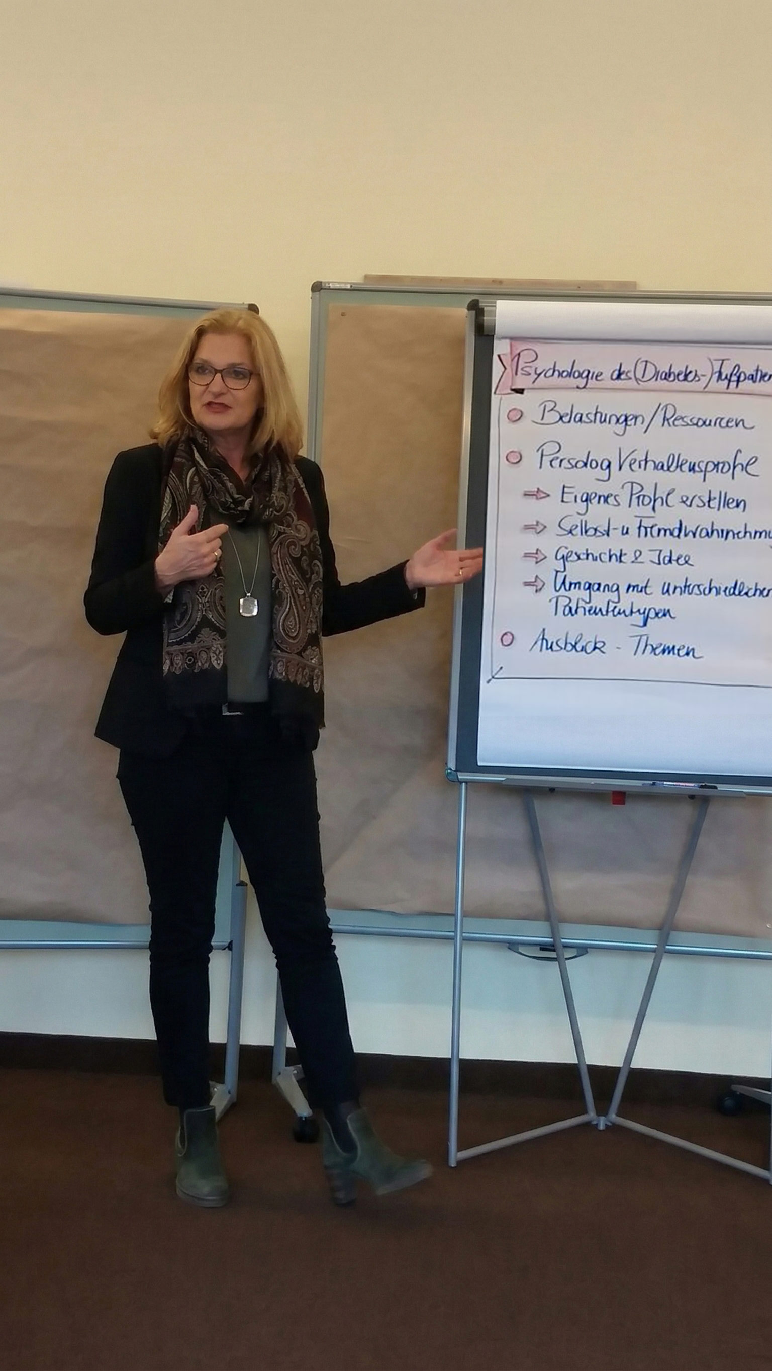 Andrea Nitz-Schneider im Seminar